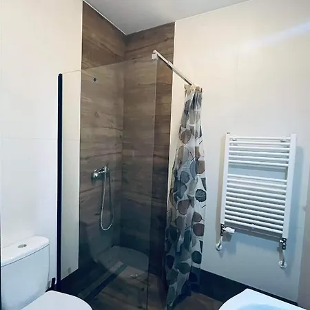 فندق مبيت وإفطار Pensjonat Jachranka جاكرانكا